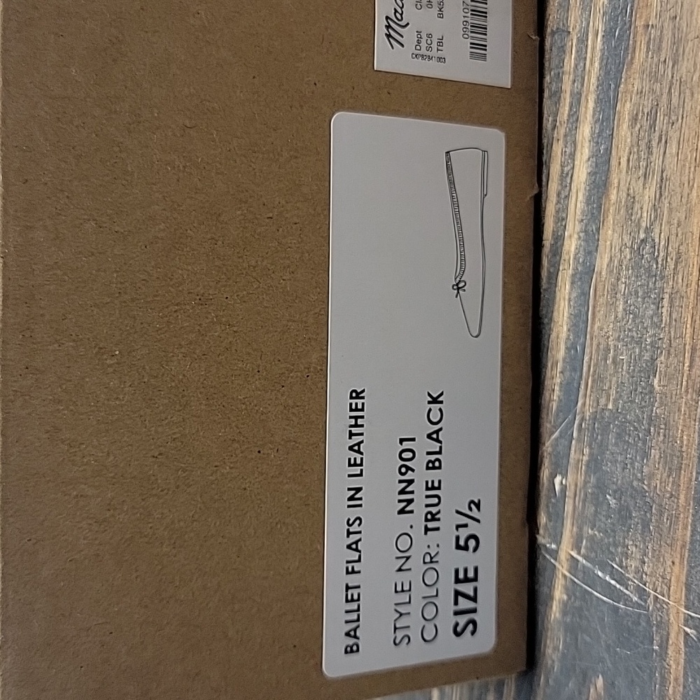 Madewell Black Leather Flats - Picture 4 of 7